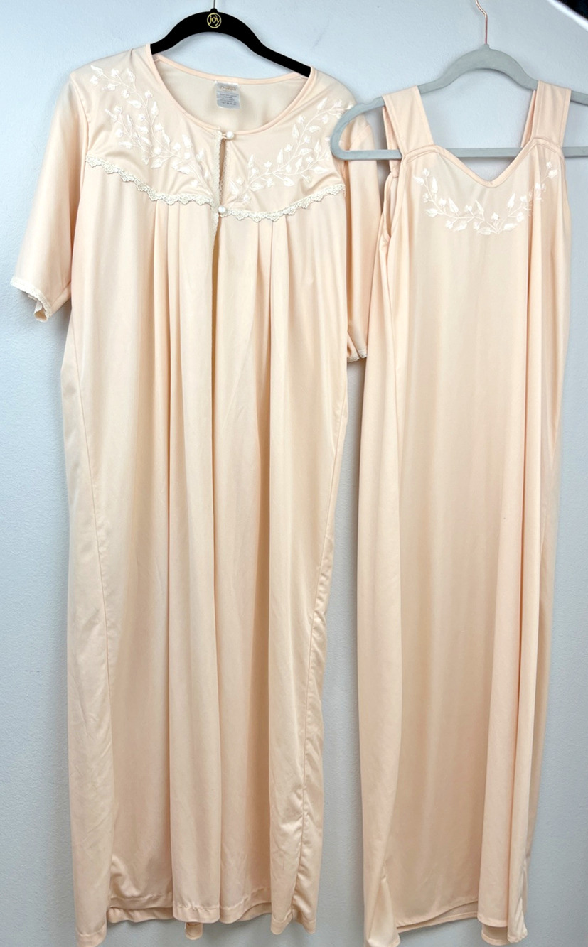 Durga Nightwear Peignoir Robe And Nightgown Set Light Pink Vintage USA